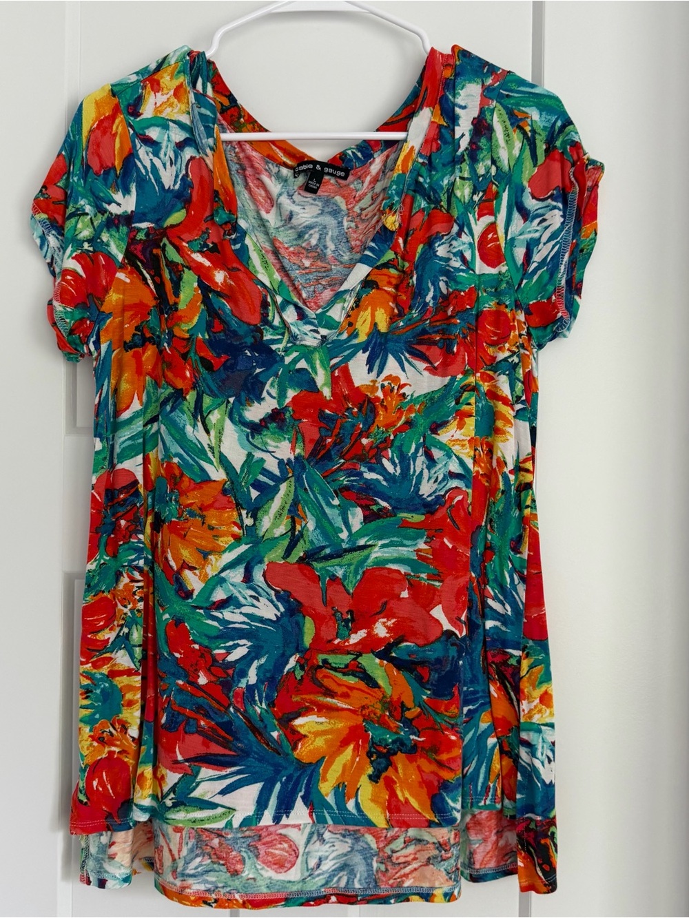 Cable & Gauge Vibrant Multicolor Floral V-Neck Tunic